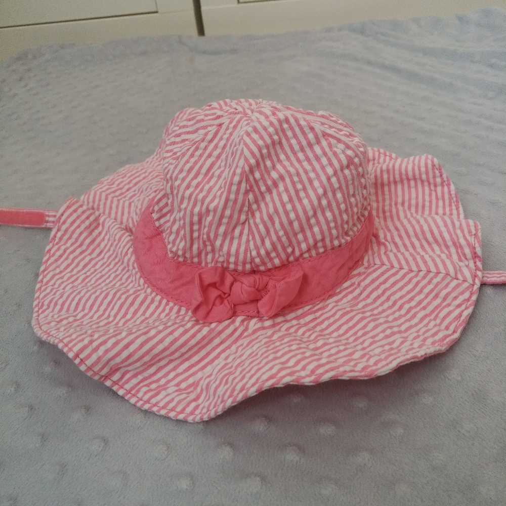 3/$20 Baby girl striped sun hat 0-12 months